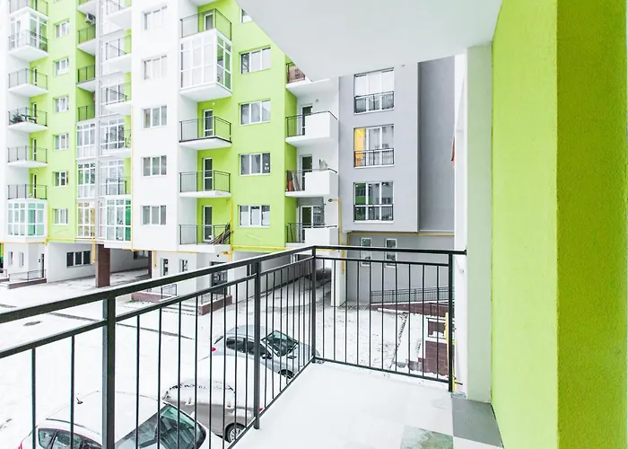 в центрі в новобудові вулиця шевченка 19 навпроти сільпо * Львов